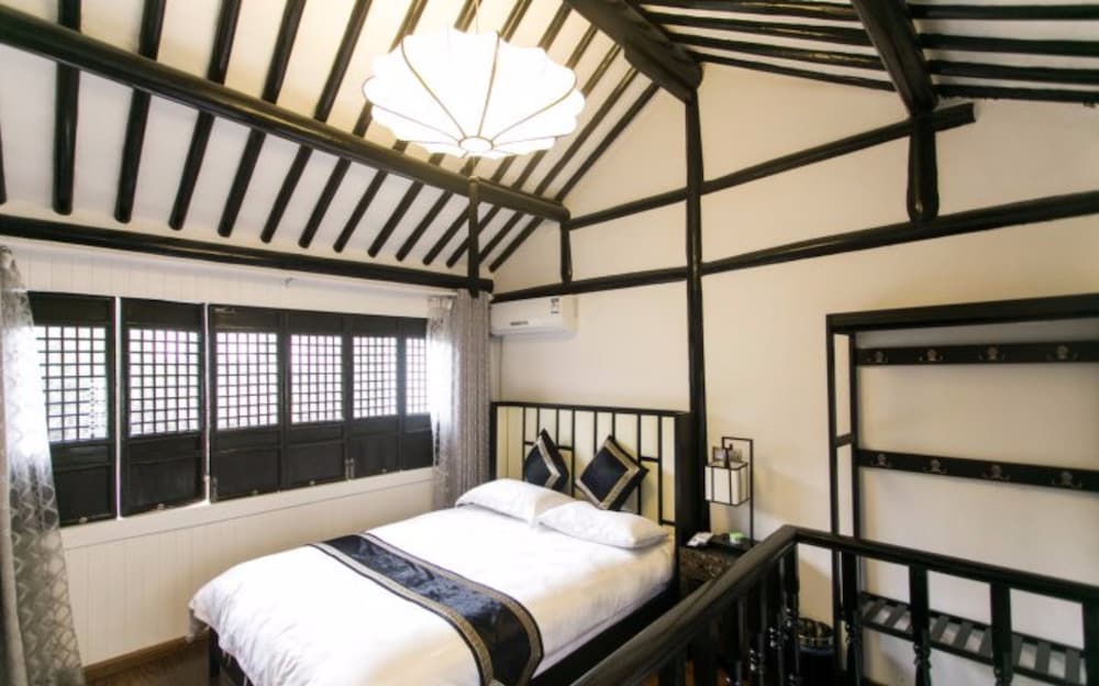 Zunyuelou Inn Tongli