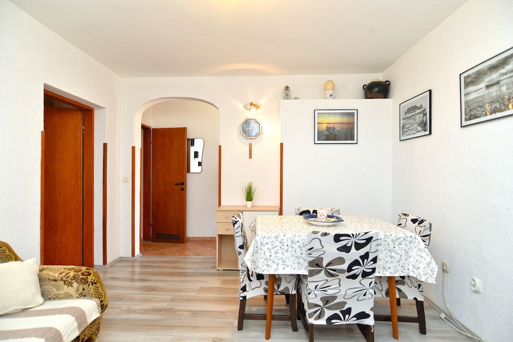 Apartment 903 view 5