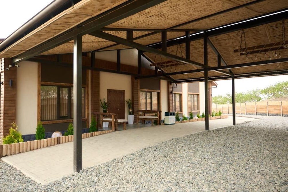 EcoHouse Glamping by ART HOTEL