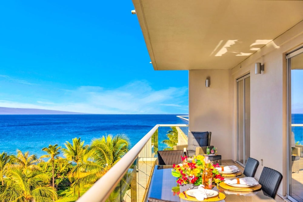Honua Kai Hokulani 2 Free Rental Cars KBM Resorts Modern Beachfront 2 Units, 4 Bedrooms Ml-1856