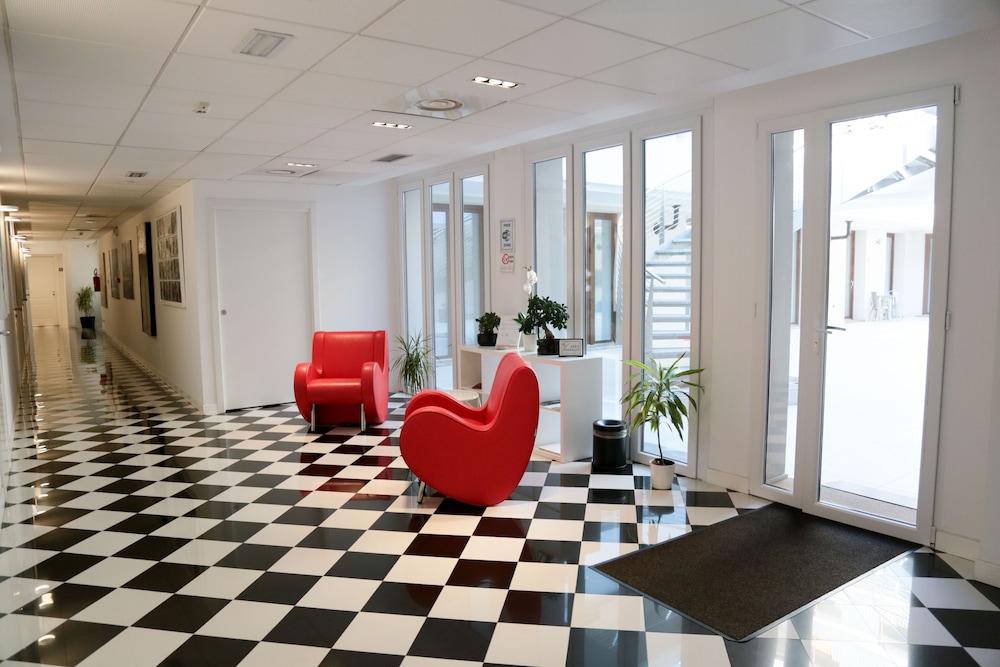Hotel Studio Inn Centrale & Milano Urban Padel