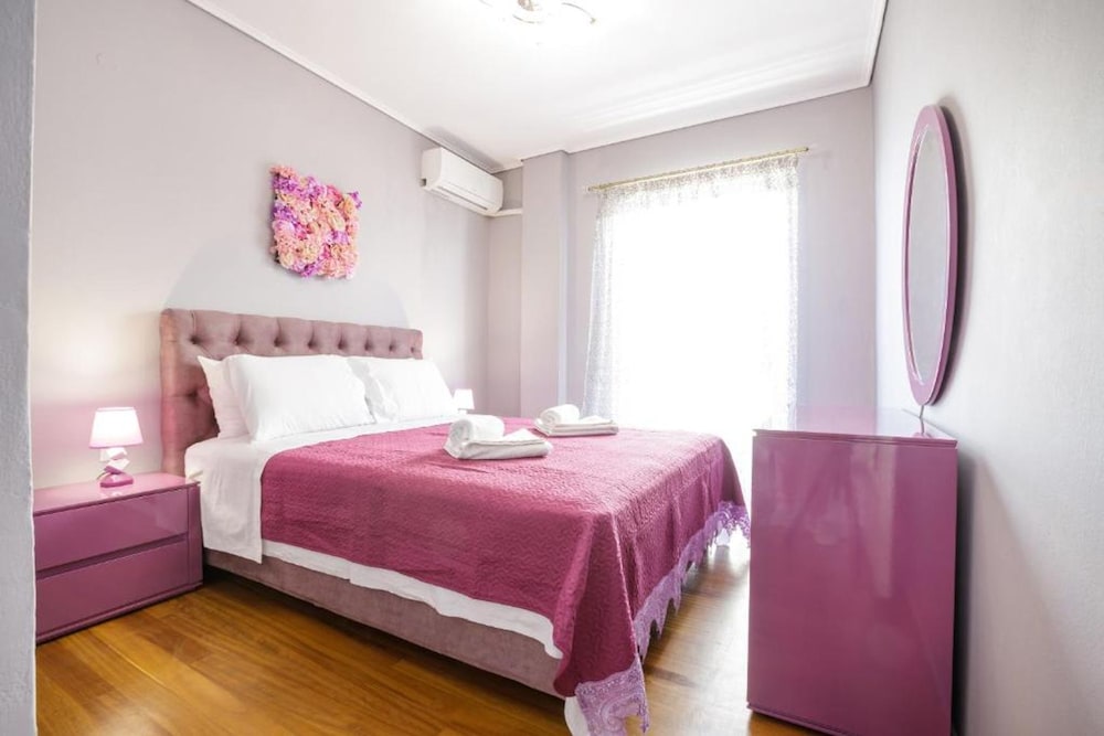 Kalamata Coastal Charm Modern Seaside Escape