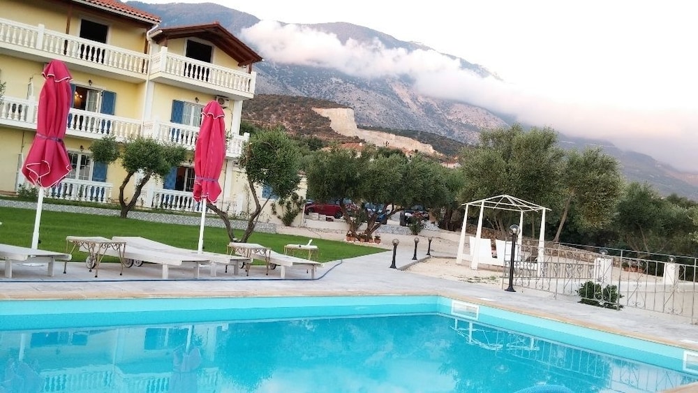 Elaias Gi Residence