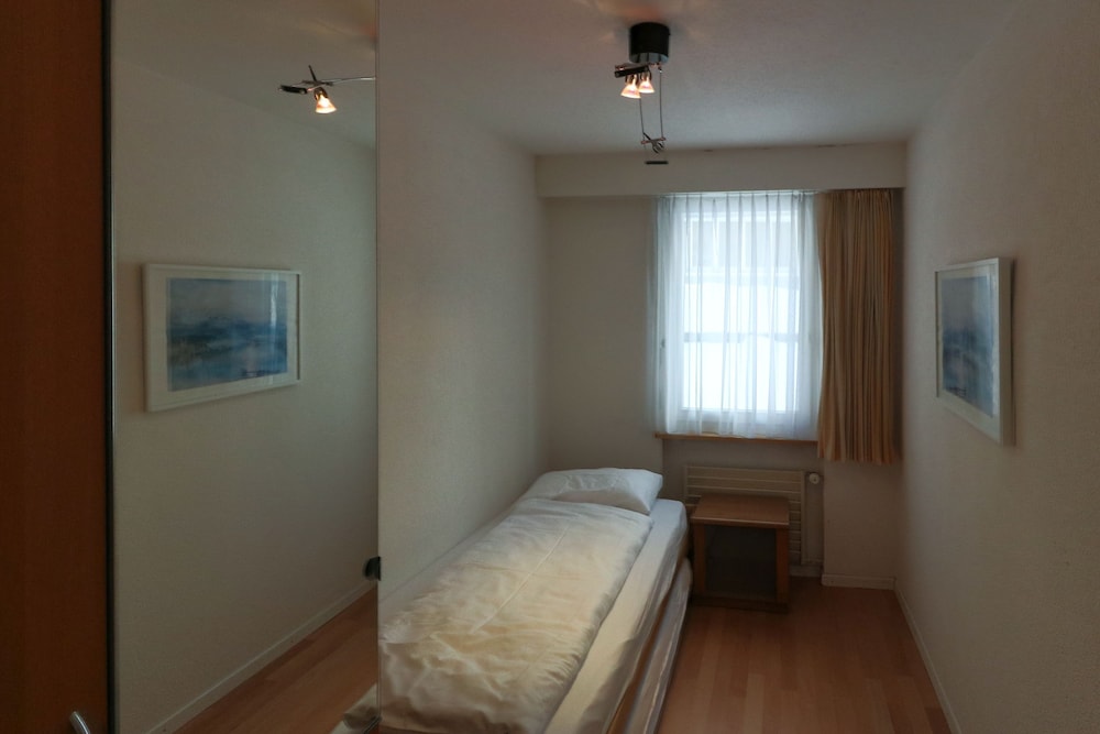 Apartments Cresta