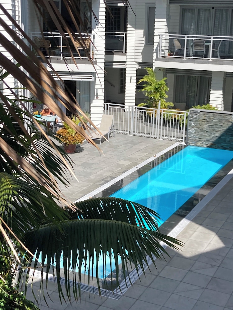Paihia Waterfront Suites