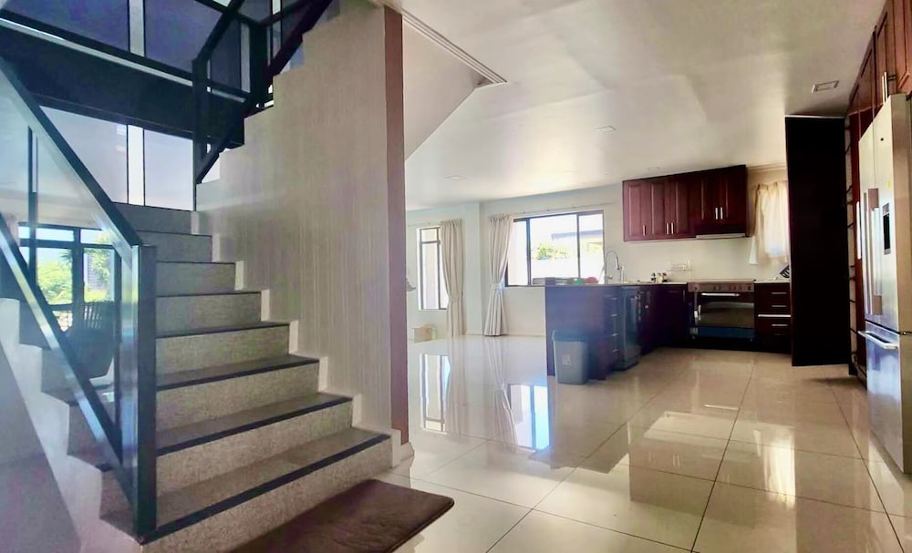 Gardenia Apartment - Image 3