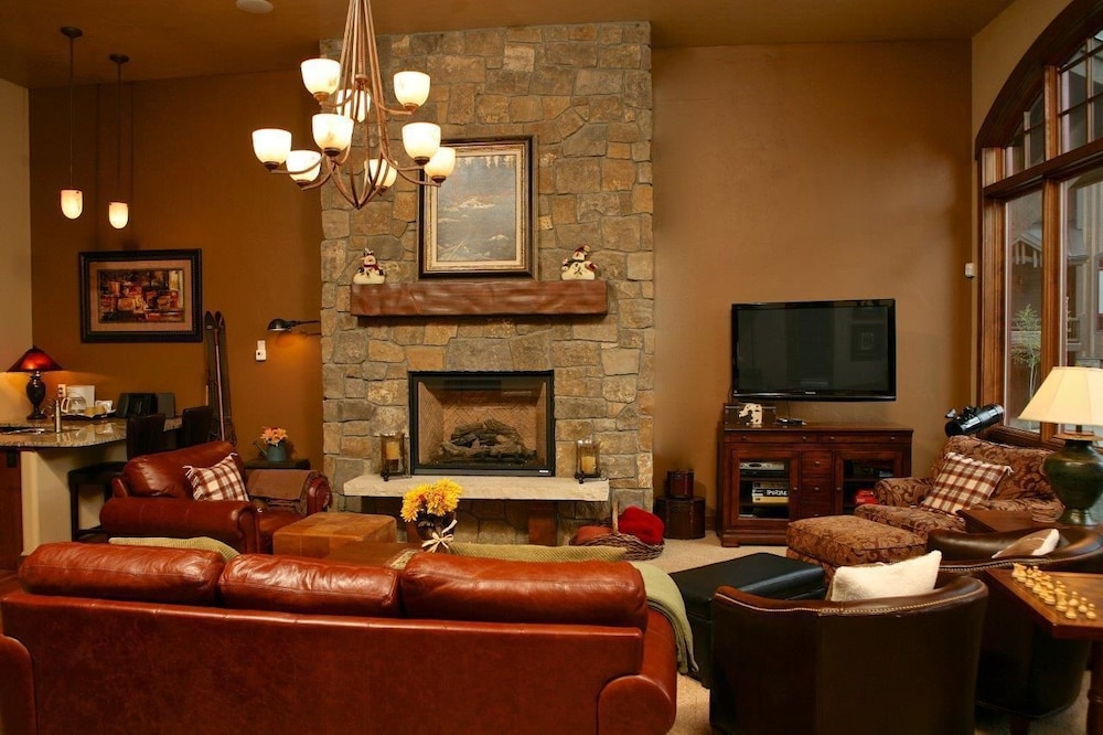 Base Camp 480 4 Bedroom Holiday Home by Winter Park Lodging Company