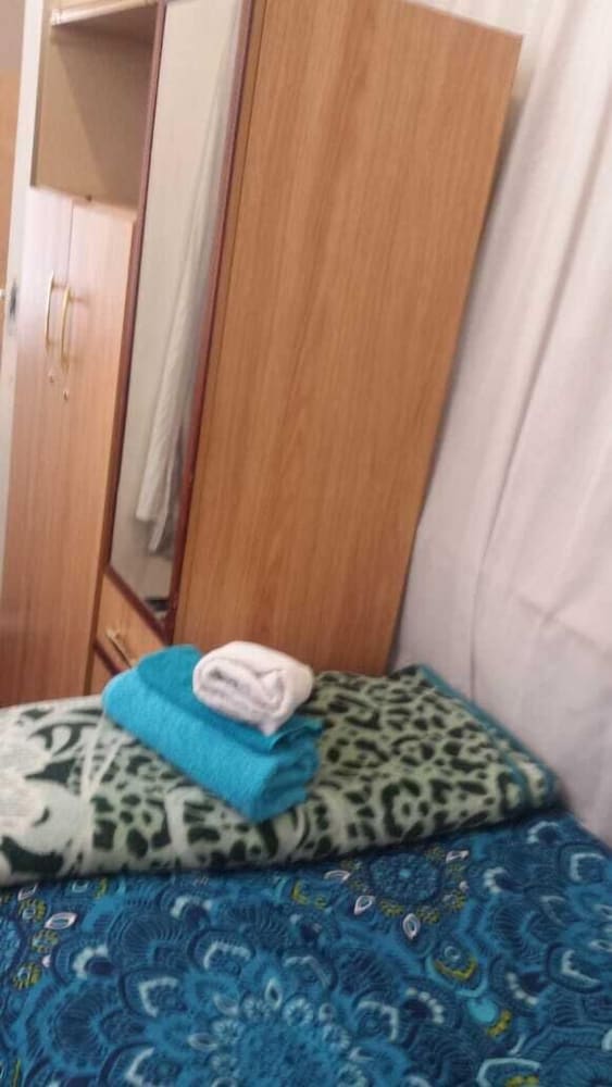 Art Deco Budget Accommodation Rosebank - Hostel