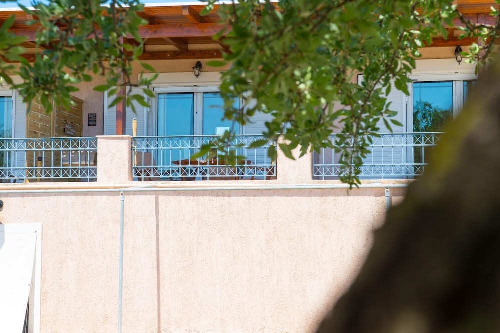 Salty Breeze Experience Residence photo 4