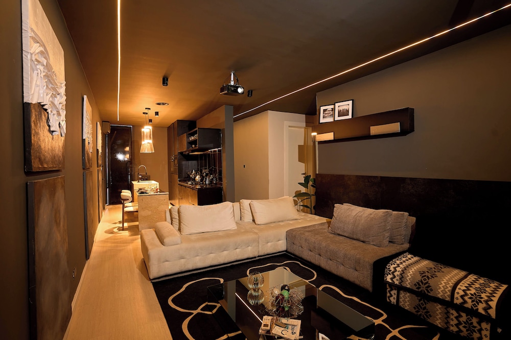 Libertini Apartments by Ken-Legend