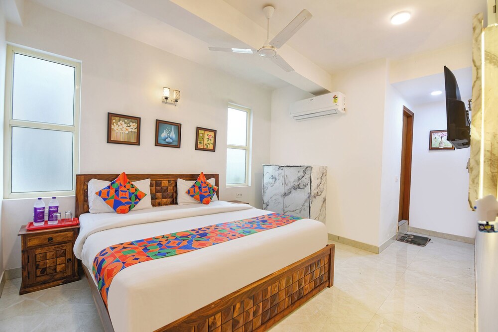 Fabhotel Blu Lagoon Inn
