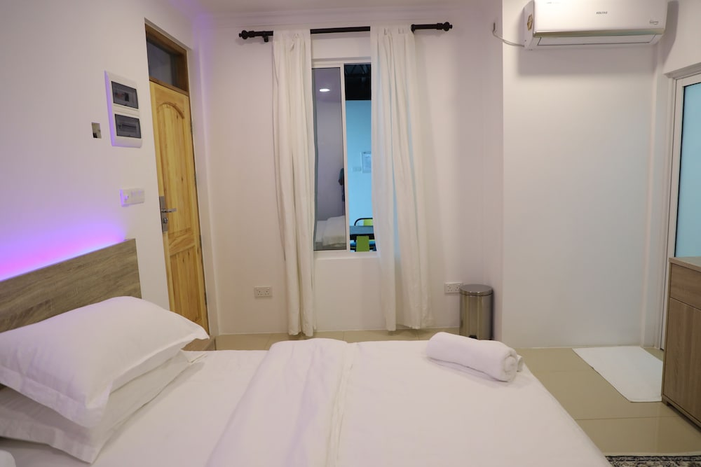 Moodhu Surf House