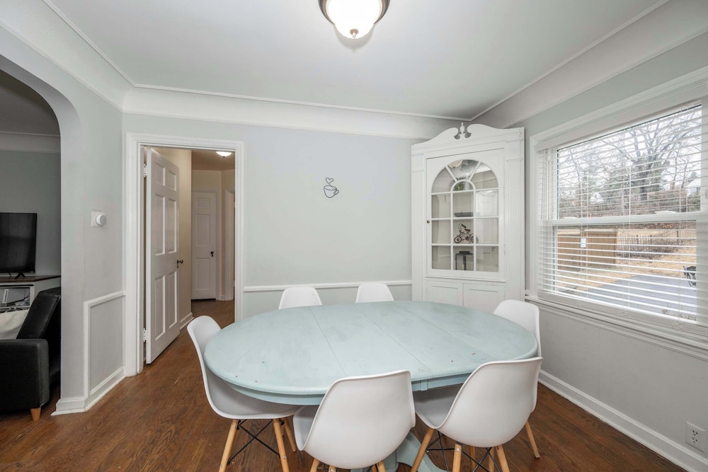 Kenwood Keys Suites for 12!