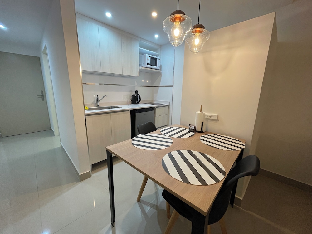 Ayres Suites Moreno