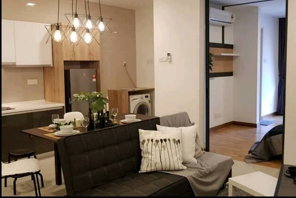 Juliana Vacation And Business Suites