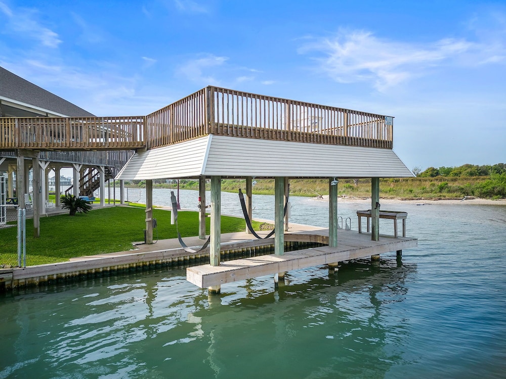 Bay Vista by Ryson Vacation Rentals
