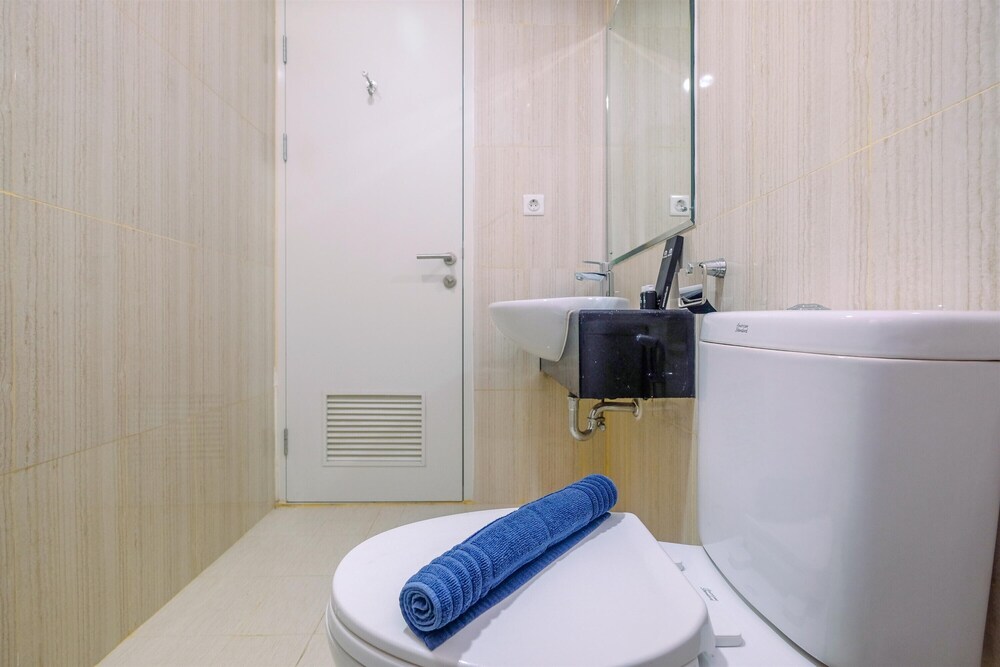 Cozy Living 2BR Sentul Tower Apartment