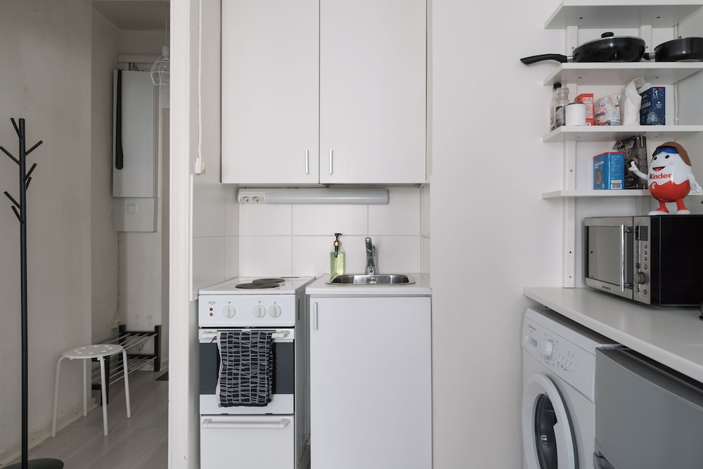 Cozy Studio Apt with Perfect Location