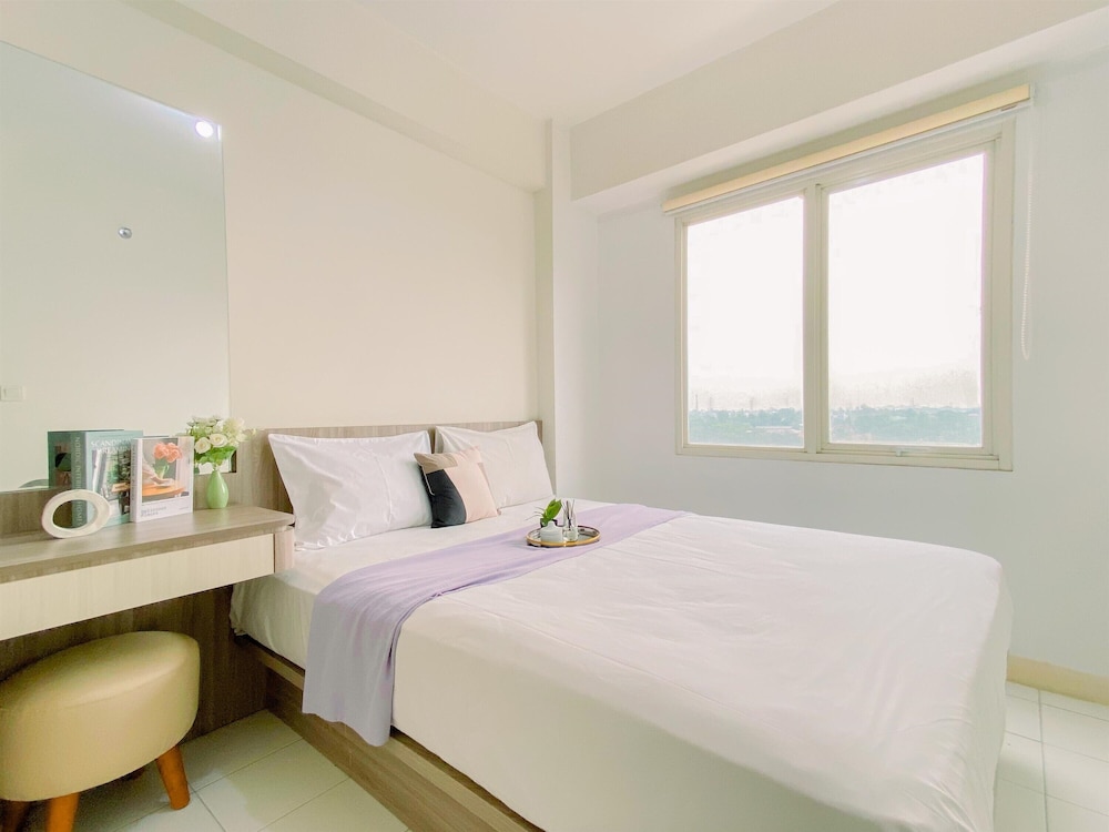 Homey and Nice 2BR Podomoro Golf View Apartment