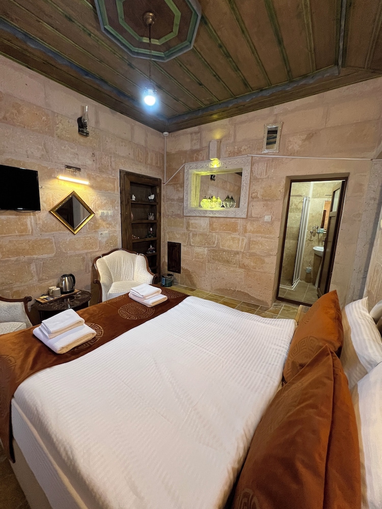TATLI KAYA OTEL