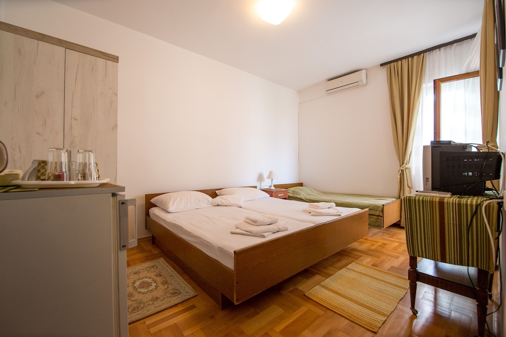 Guesthouse Dapcevic view 2