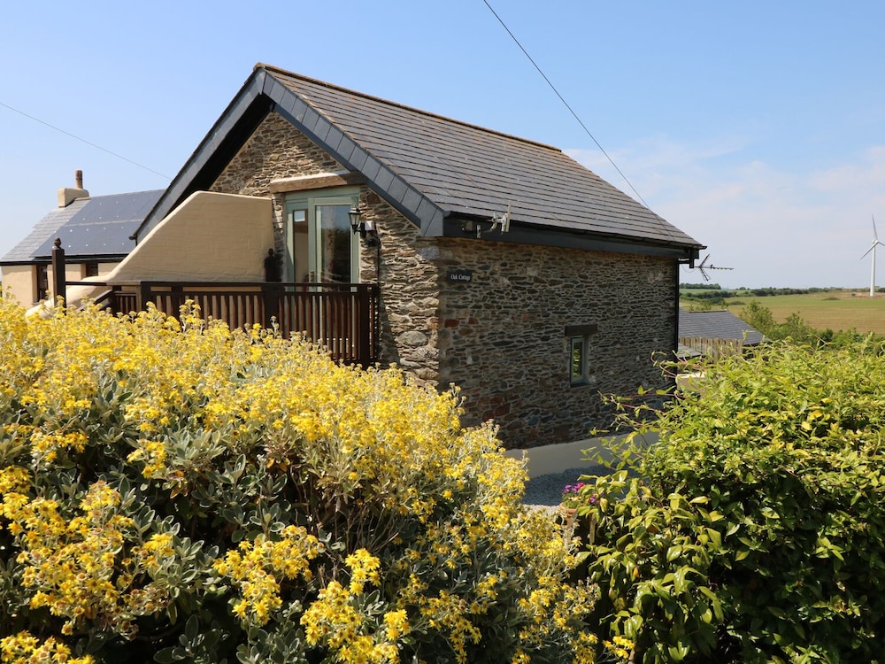 Truro Vacations - Oak Cottage - Property Image 1