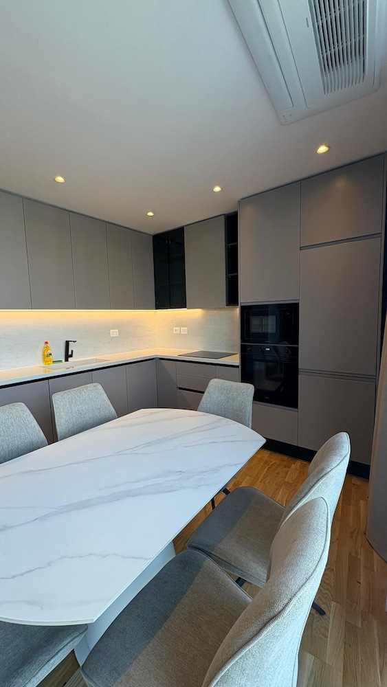 Blue Boutique Apartments 4