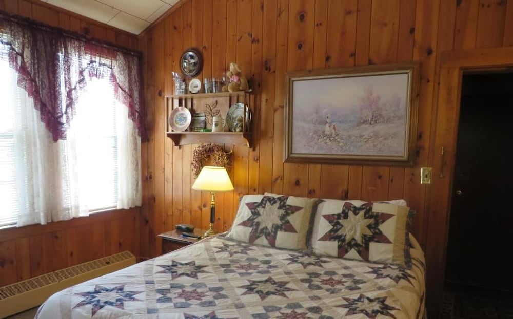 Lake Winnipesaukee Motel