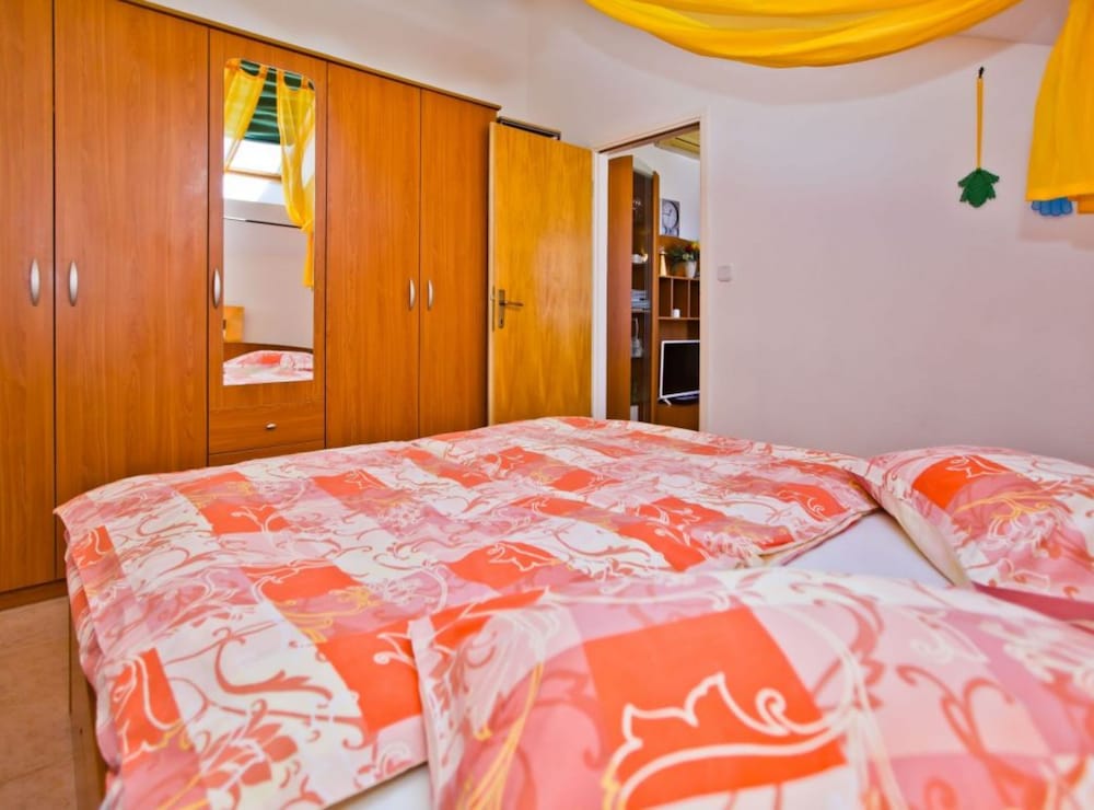 Charming and Sunny Hvar Apartments