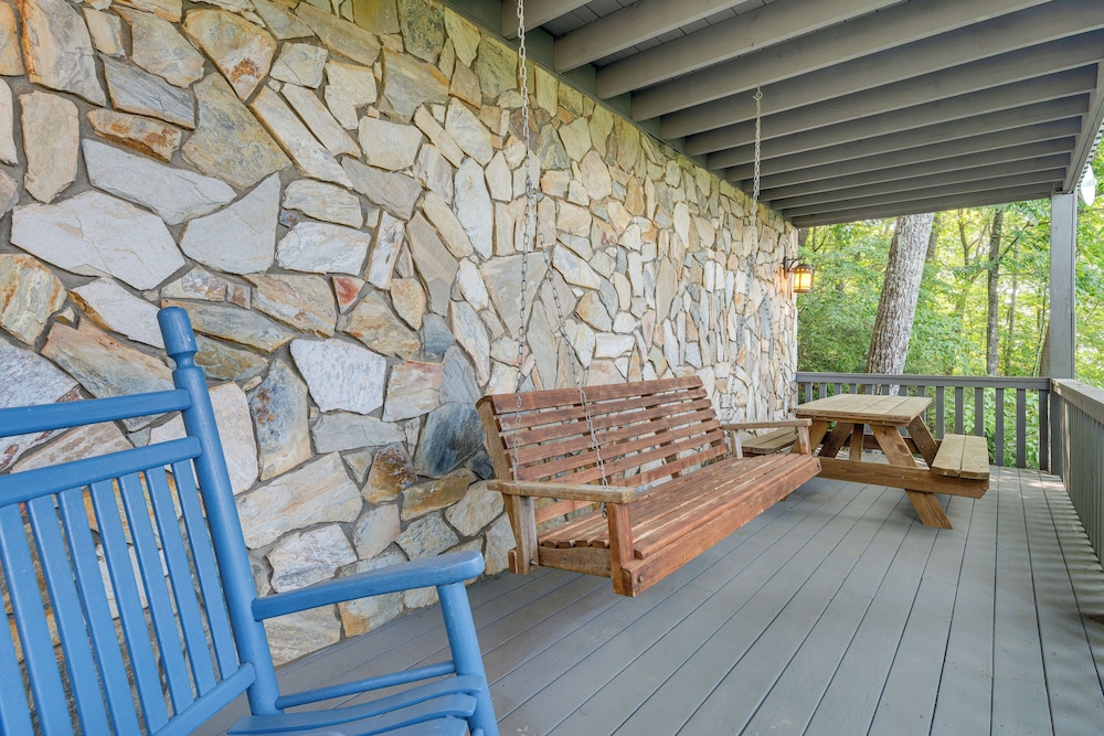 Decks + Lake Access: Scenic North Carolina Retreat