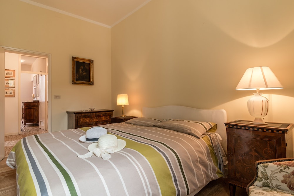 Ca' Barbo Romantic Apartment in Venice