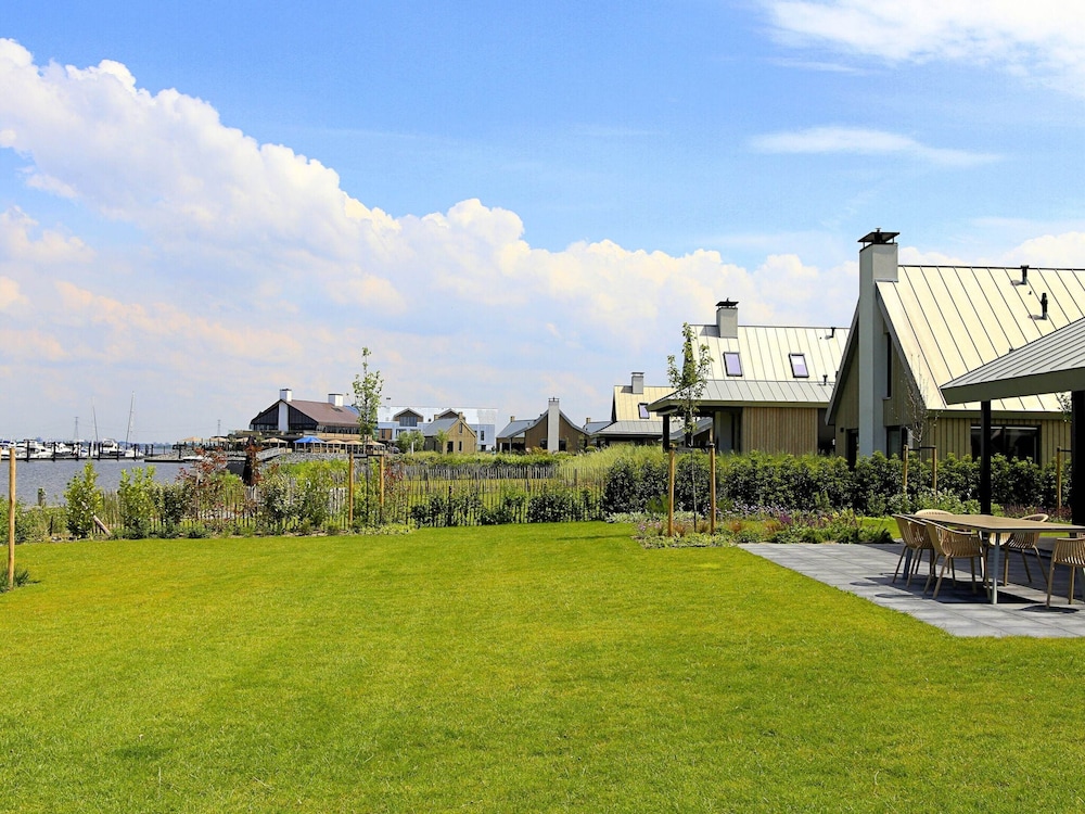 Villa Oesterdam Comfort 4 Persons