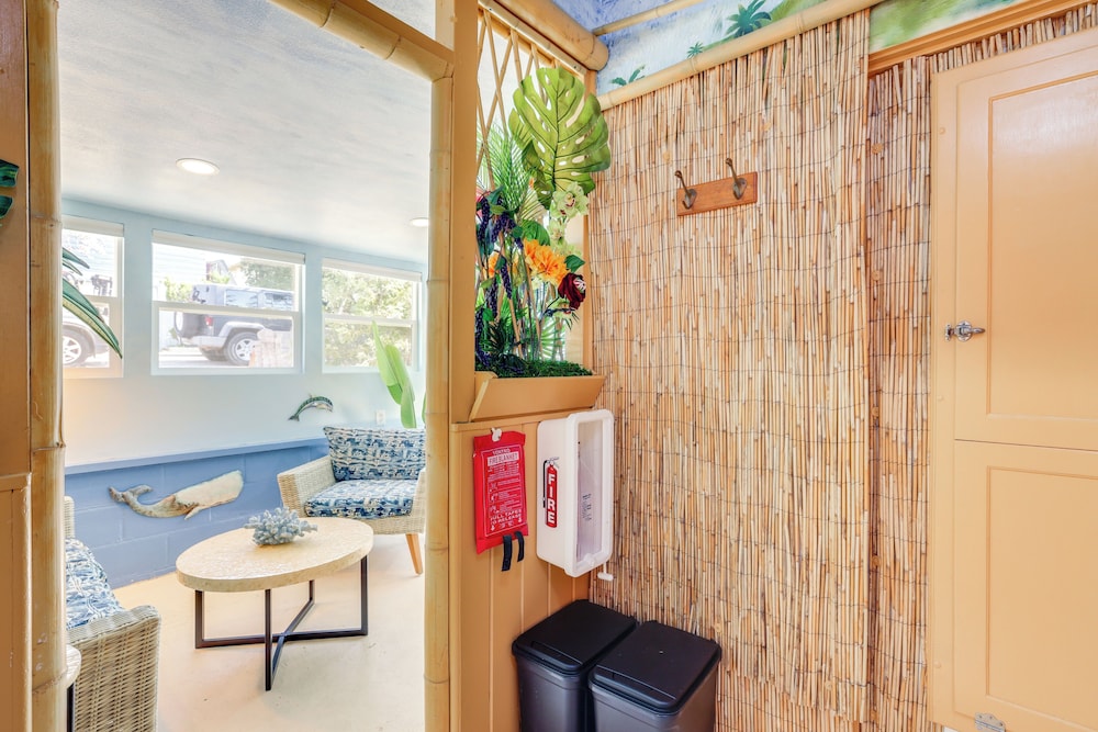 Walk to Downtown Atascadero: Cottage w/ Sunroom!