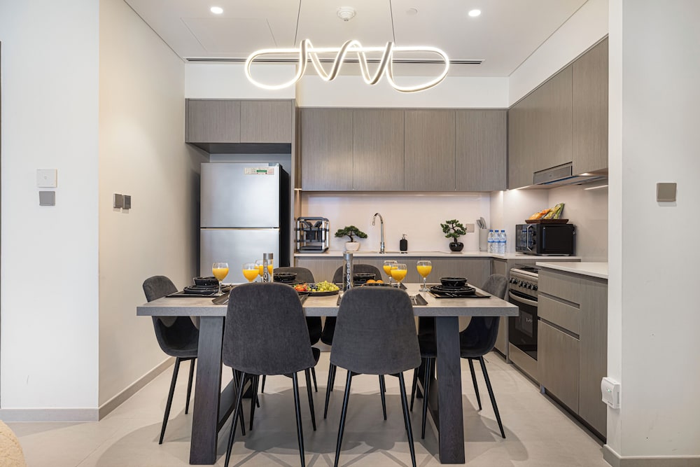 Grande Suites by Hostiva - Burj View