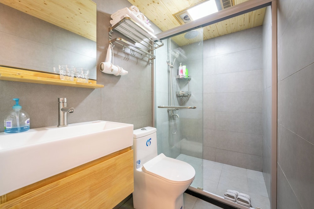 Shanghai Hills&XING 132 Family Homestay