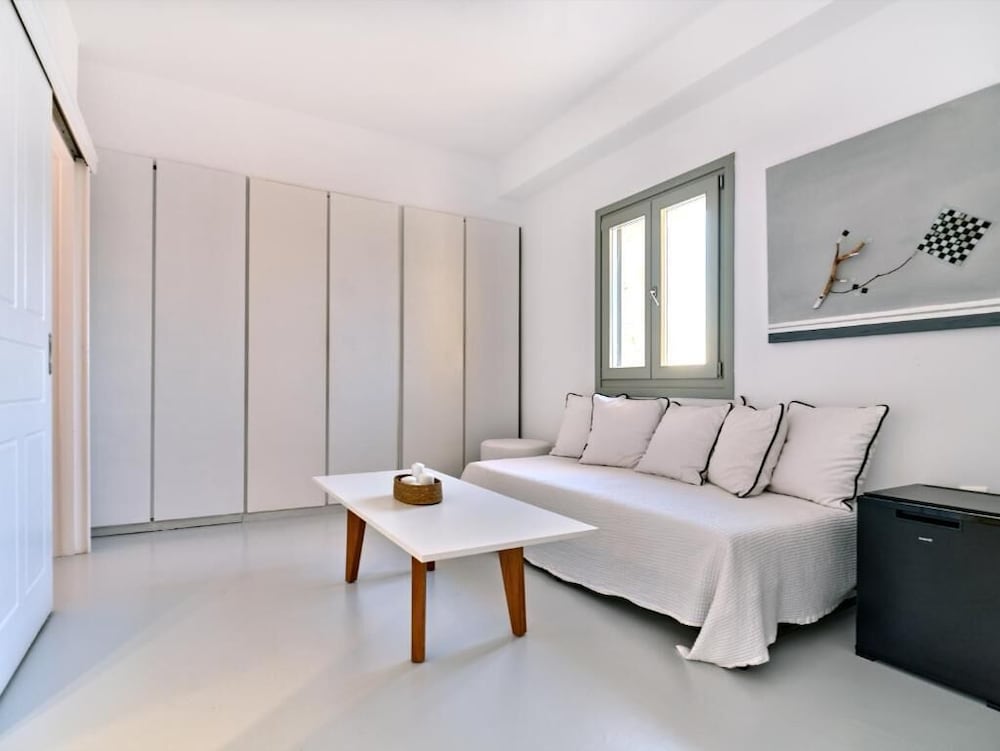 Empire Luxury Villas