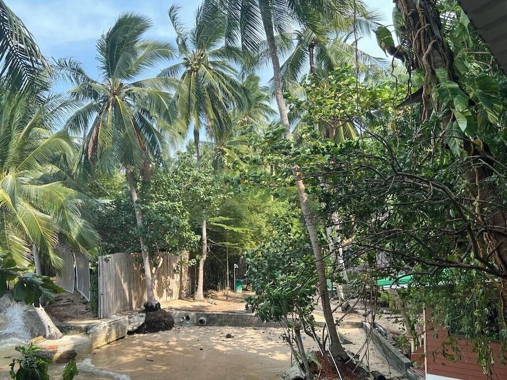 Smiley Bungalows Guesthouse