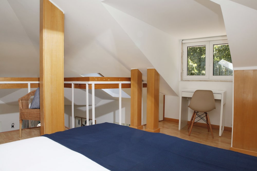 Flores Guest House