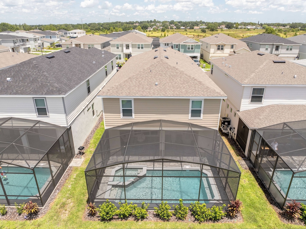Windsor Cay 7BR Water Park Free
