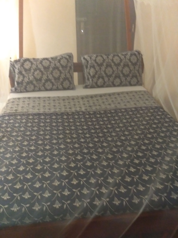 Miritini guest house & restaurant view 2