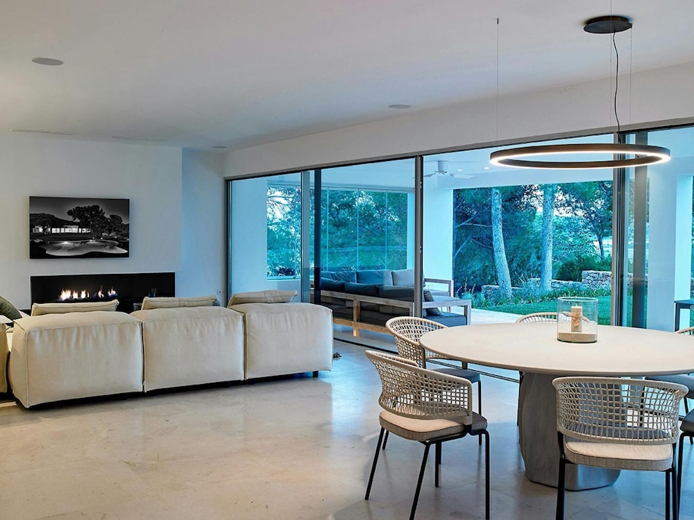 Holiday Home With Stylish Interiors