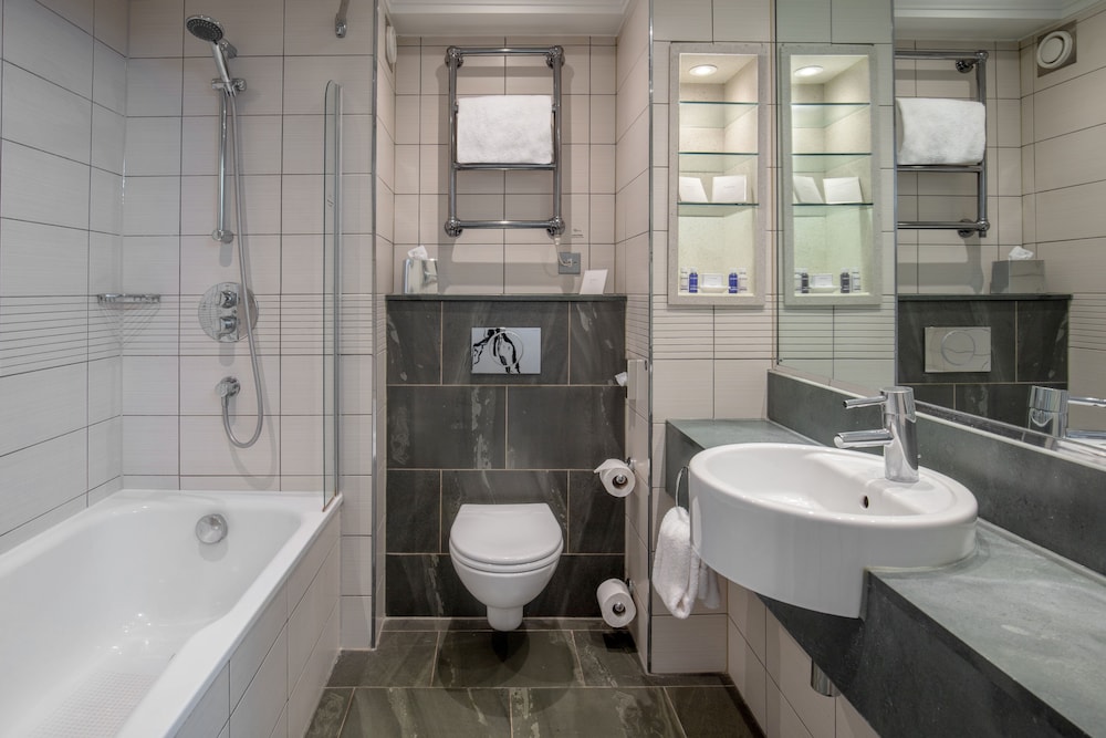 Winchester Vacations - Norton Park Hotel, Spa  Manor House - Property Image 51