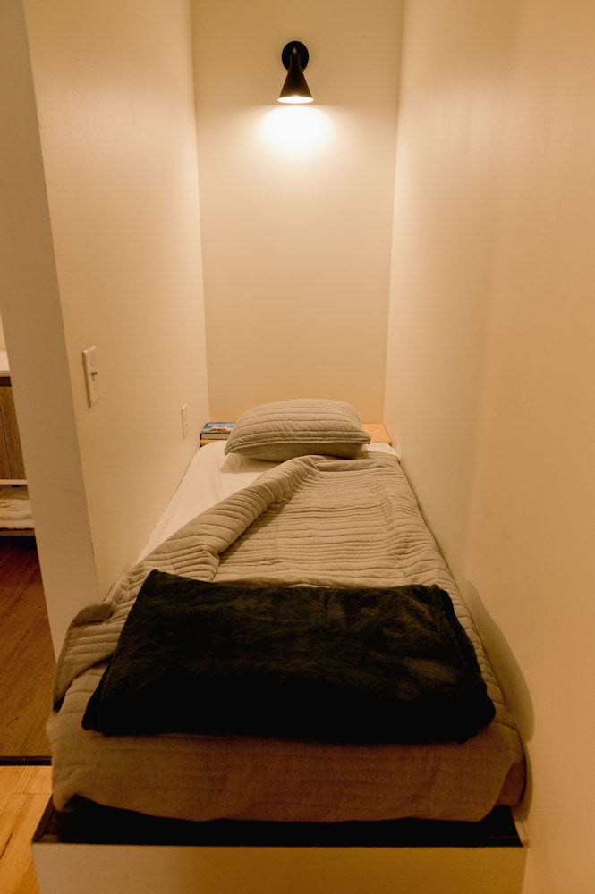 Loom Room Retreat