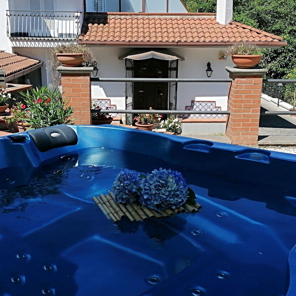 VILLA TERESA