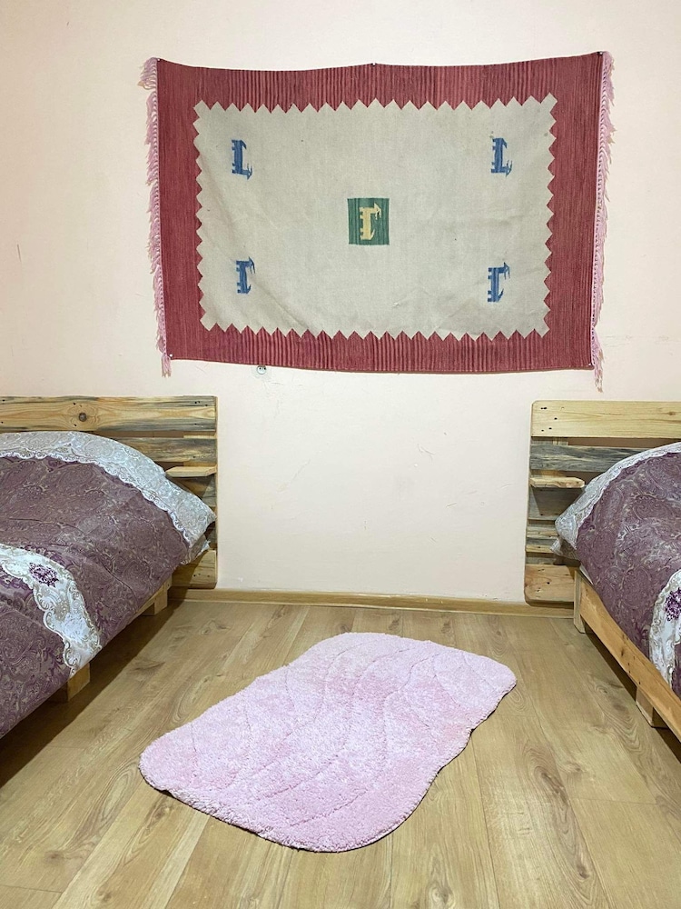 Guest house in mtawminda view 2