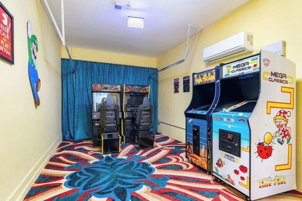 Sugar Palm Place 6 Bedroom Home