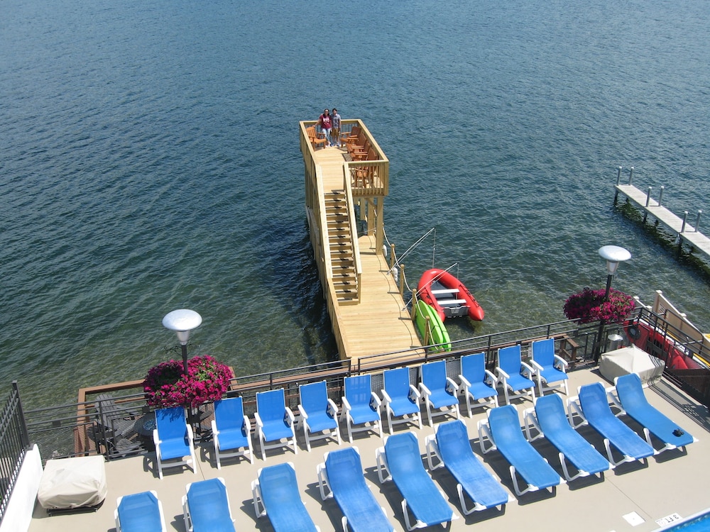 The Lake Motel