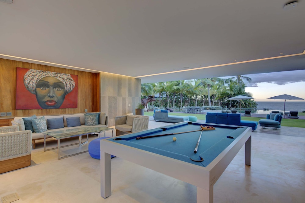 Clifftop Icon of Caribbean Luxury