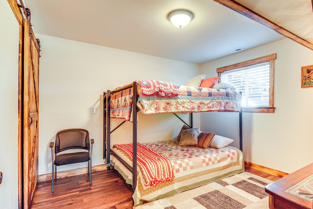 'will's Place' Utah Family Getaway: Hot Tub & Yard