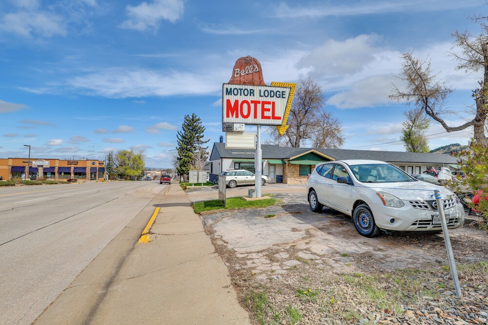 2 Mi to Black Hills Natl Forest: Convenient Pad!